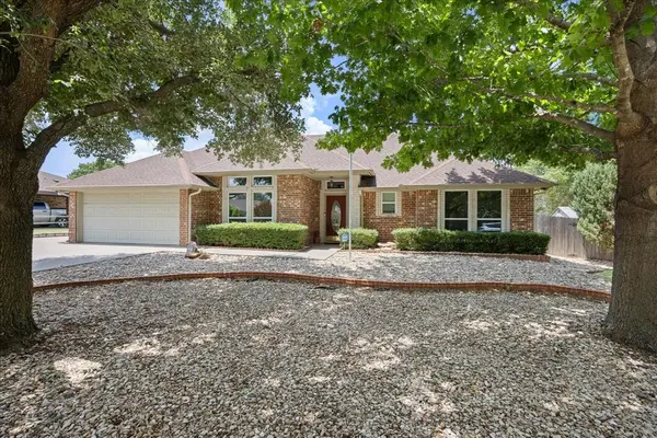 6316 Carrizo Drive, De Cordova, TX 76049