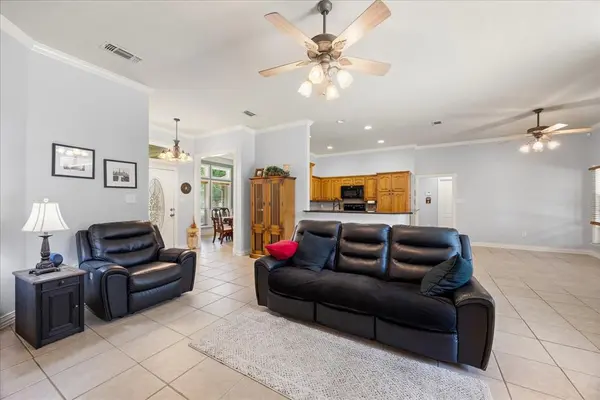 6316 Carrizo Drive, De Cordova, TX 76049