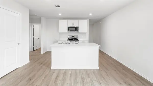 3319 Twilight Trail, Talty, TX 75126