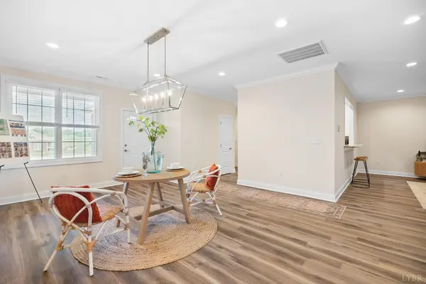 147 Villa Oak CIR, Bedford, VA 24523