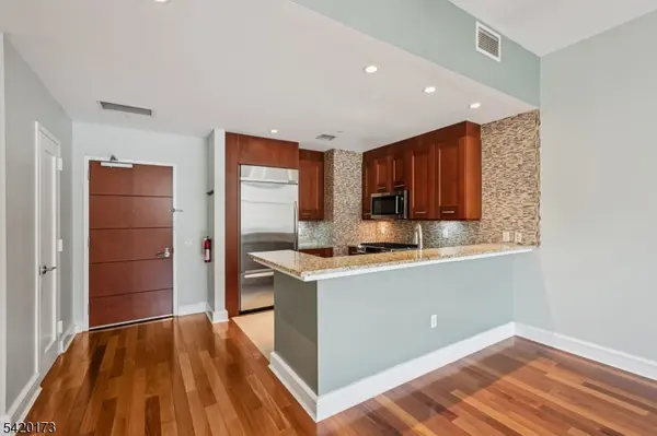 8100 River Rd #210, North Bergen Twp., NJ 07047