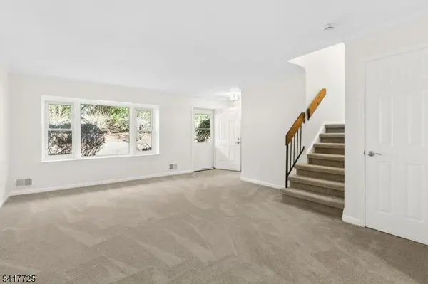 28 Wareham Ct, Scotch Plains Twp., NJ 07076