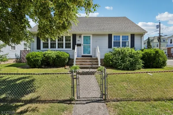 251 Main St, East Rutherford Boro, NJ 07073