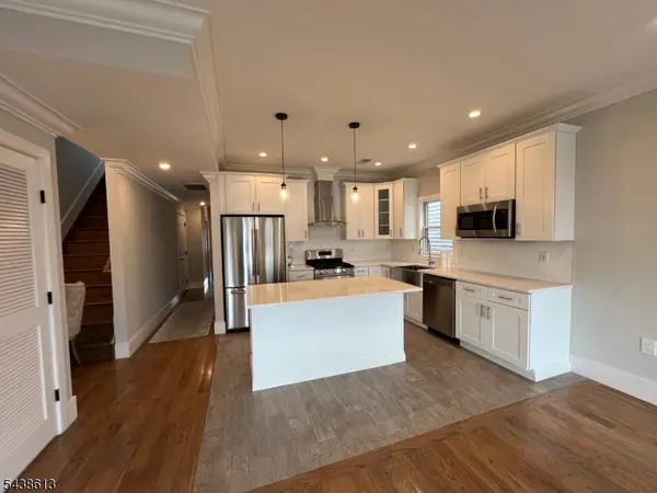 104 Poplar St #2, Jersey City, NJ 07307