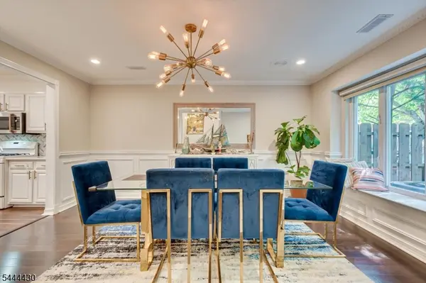 162 Coppertree Ct, Edison Twp., NJ 08820