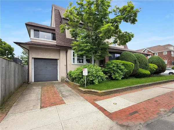 3829 Beach 38th ST, Brooklyn, NY 11224