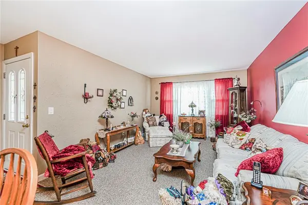 60 Bay TER, Staten Island, NY 10306