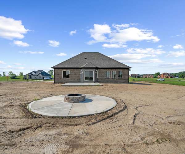 8561 Cobblestone DR, Berlin Twp, MI 48166