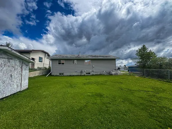 21 Tressa ST, Swan Hills, AB T0G2C0