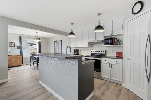 44 Cimarron Grove WAY,  Okotoks,  AB T1S 2L9