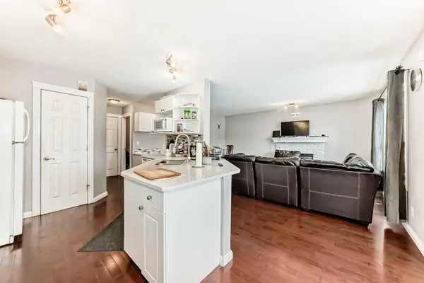 39 Saddleridge Close NE, Calgary, AB T3J4X2