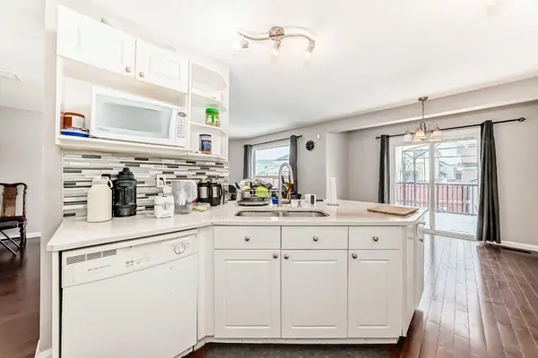 39 Saddleridge Close NE, Calgary, AB T3J4X2