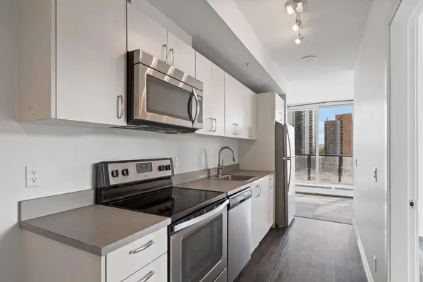 450 8 AVE SE #712, Calgary, AB T2G 1T2