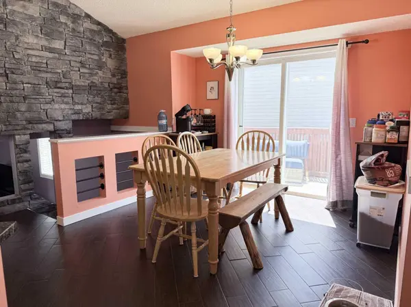 138 Bridleridge WAY SW, Calgary, AB T2Y4K8