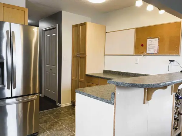 4330 49 AVE, Grimshaw, AB T0H 1W0