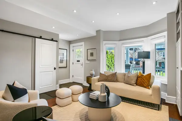 6 Jean ST, Toronto C09, ON M4W 3A7