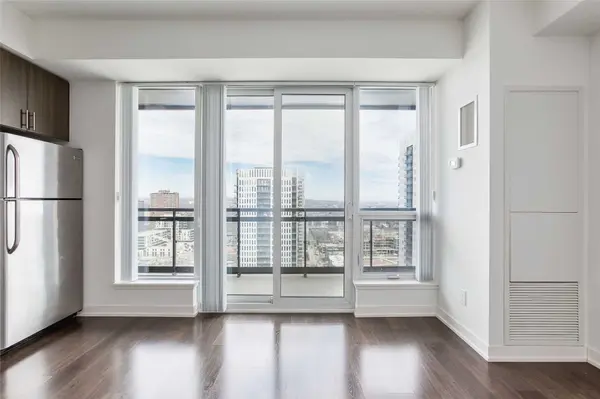 225 Sackville ST #2102, Toronto C08, ON M5A 3H1