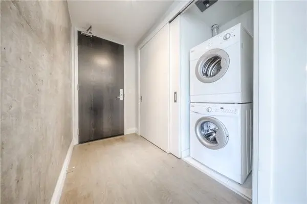 224 King ST W #704, Toronto C01, ON M5H 0A6