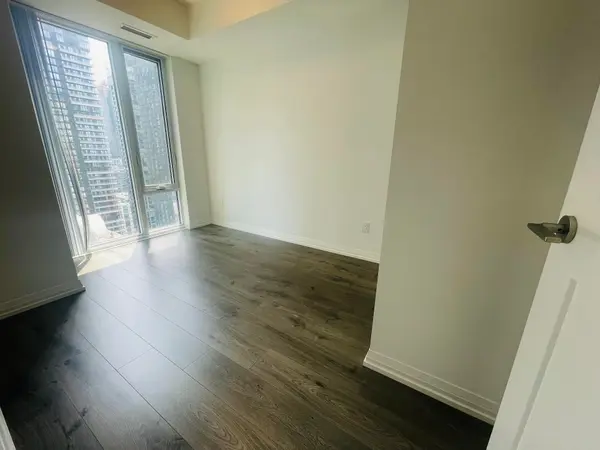 28 Widmer ST #3622, Toronto C01, ON M5V 0T2