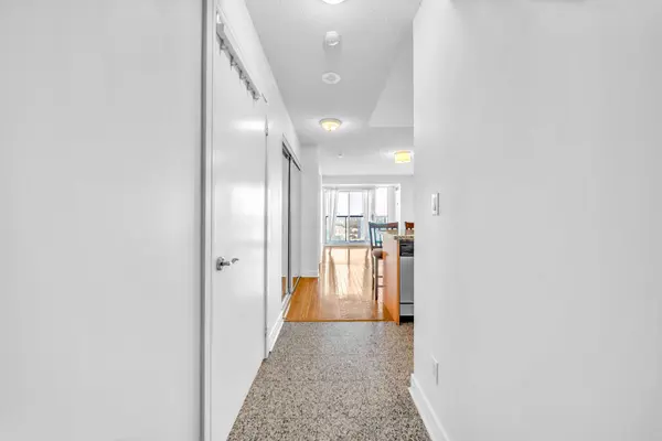 16 Harrison Garden BLVD #1809, Toronto C14, ON M2N 7J6