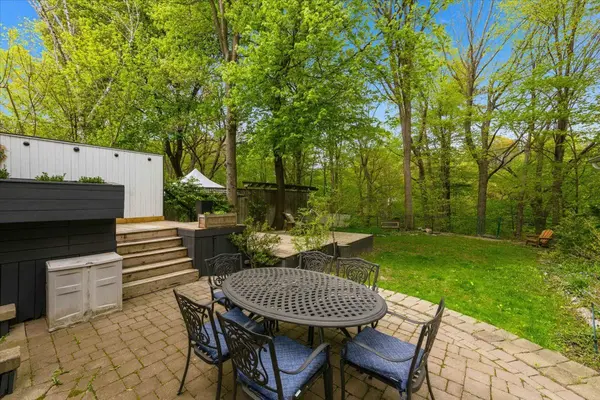 19 Walker RD, Toronto C07, ON M2N 2K2