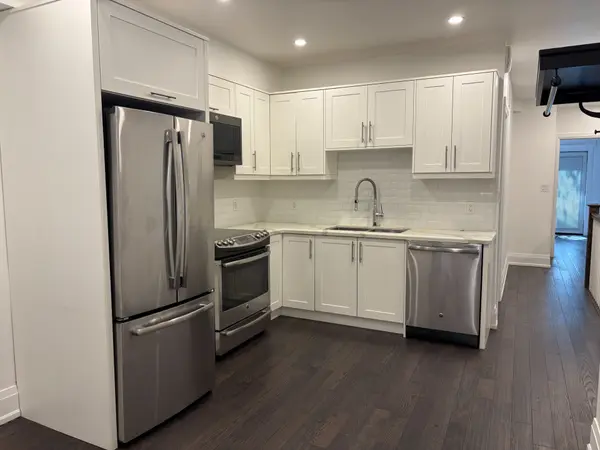 186 Mutual ST #Main, Toronto C08, ON M5B 2B3