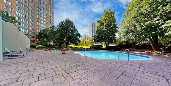 55 Bamburgh CIR #414, Toronto E05, ON M1W 3V4