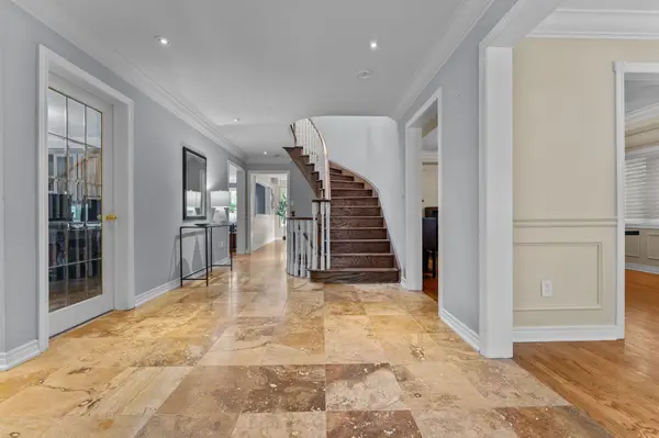 7 Callander CT, Ajax, ON L1S 7M5