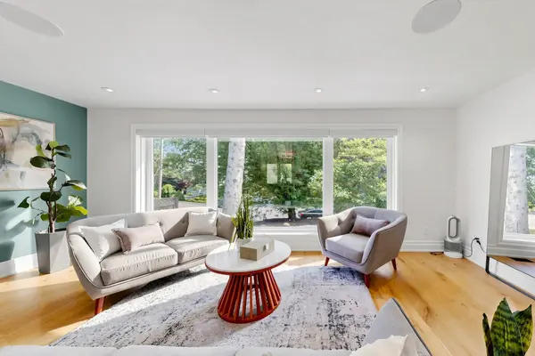 10 Catalina DR, Toronto E08, ON M1M 1K6