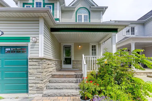 4 Sinden DR, Whitby, ON L1M 2B8