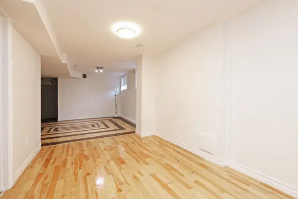 212 Glebemount AVE #Lower, Toronto E03, ON M4C 3T1