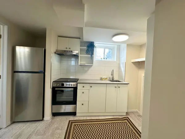 494 Oshawa BLVD N, Oshawa, ON L1G 5T5