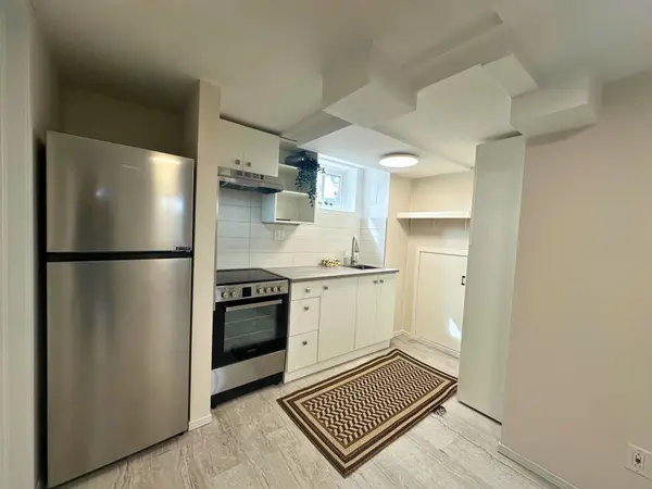 494 Oshawa BLVD N, Oshawa, ON L1G 5T5