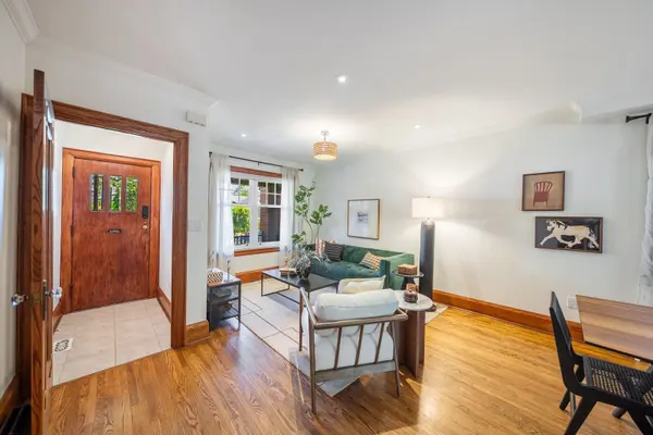 266 Queensdale AVE, Toronto E03, ON M4C 2B2