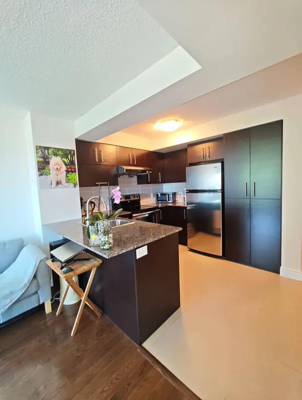 233 South Park RD #515, Markham, ON L3T 0B3