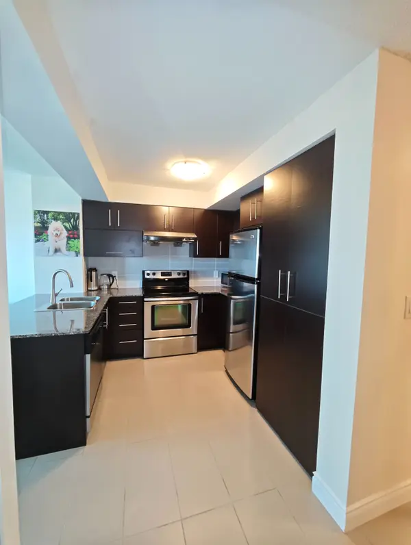 233 South Park RD #515, Markham, ON L3T 0B3