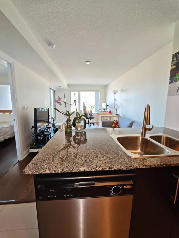 233 South Park RD #515, Markham, ON L3T 0B3