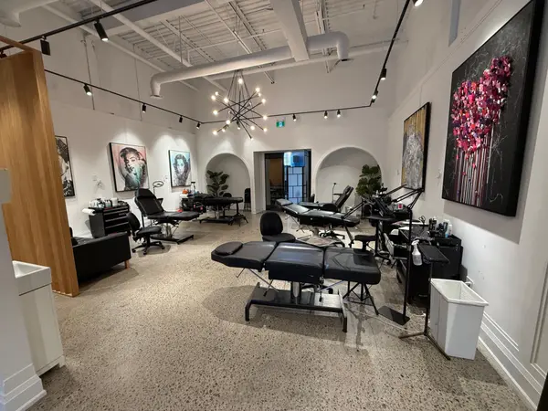 190 Marycroft AVE #5, Vaughan, ON L4L 5Y2