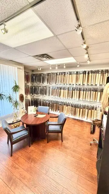 25 Valleywood DR #20 & 18, Markham, ON L3R 5L9
