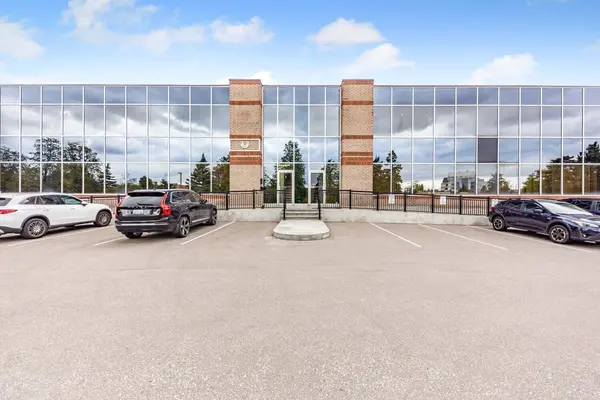 168 Konrad CRES #200B, Markham, ON L3R 0G5