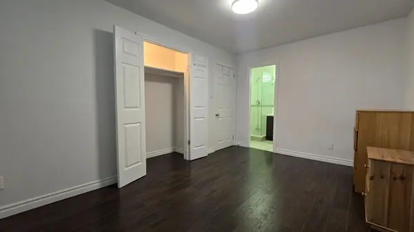 68 Meadowview AVE #Room MC, Markham, ON L3T 1K7