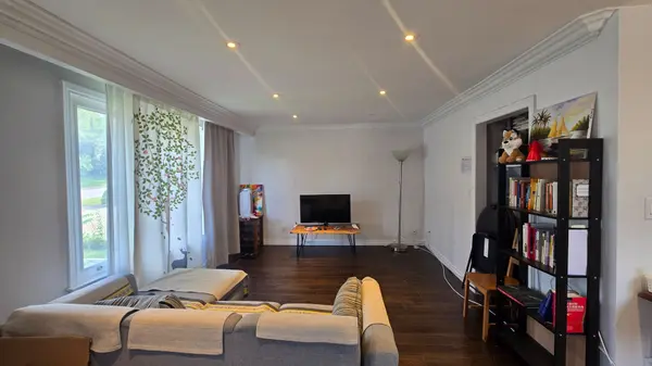 68 Meadowview AVE #Room MC, Markham, ON L3T 1K7