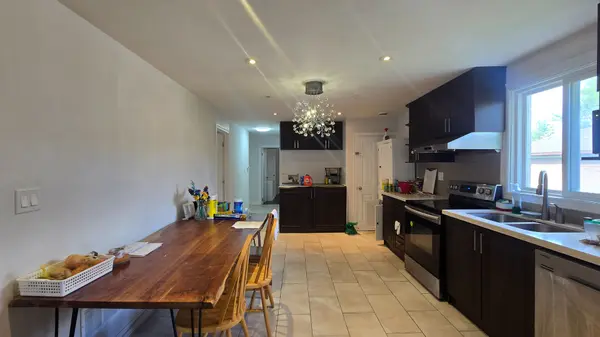 68 Meadowview AVE #Room MC, Markham, ON L3T 1K7