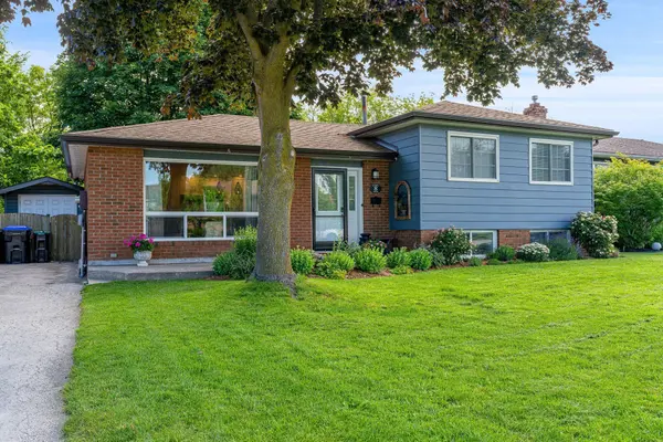 8 Harben CT, Collingwood, ON L9Y 4L8