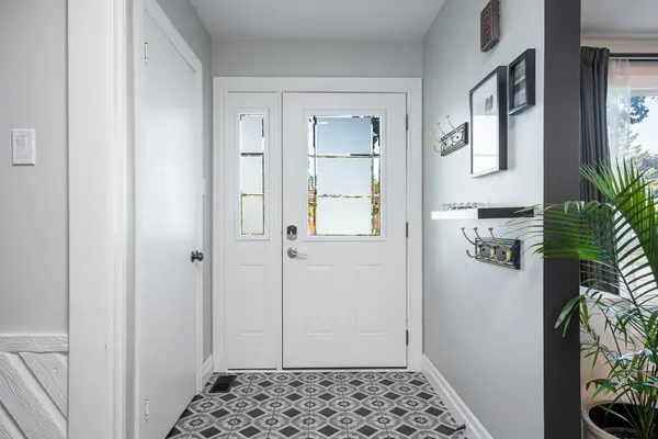 8 Harben CT, Collingwood, ON L9Y 4L8