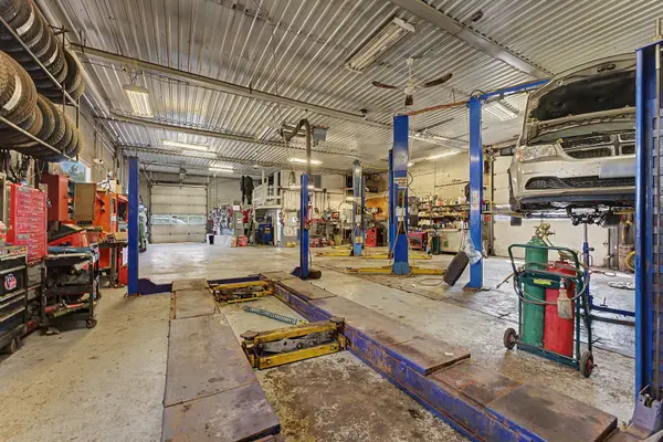 46 Yonge ST S, Springwater, ON L0L 1P0