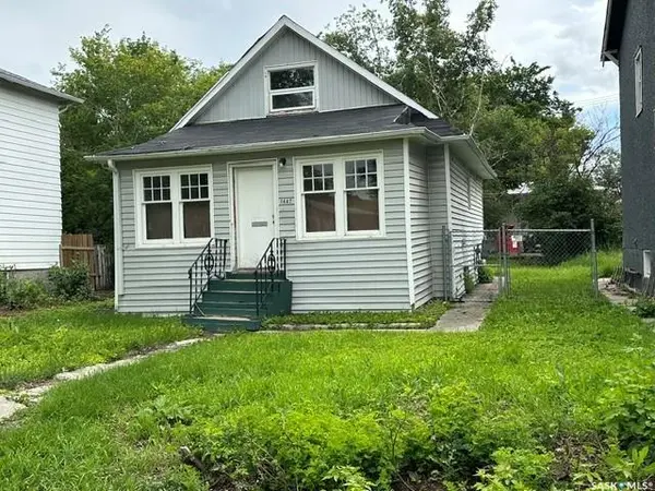 1447 Elphinstone STREET, Regina, SK S4T 3M7