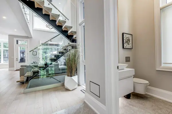 3119 Victoria ST, Oakville, ON L6L 1K3