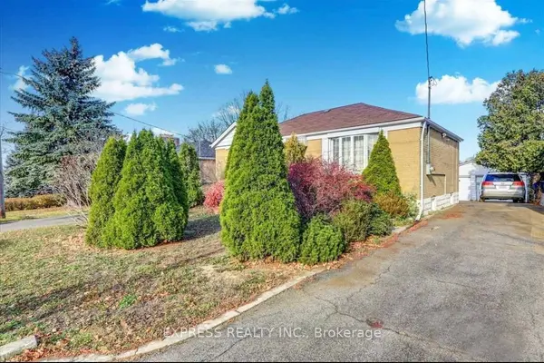 46 William Cragg DR, Toronto W05, ON M3M 1V1