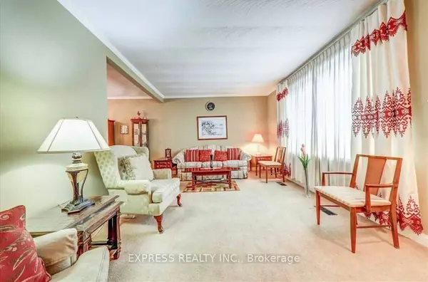 46 William Cragg DR, Toronto W05, ON M3M 1V1